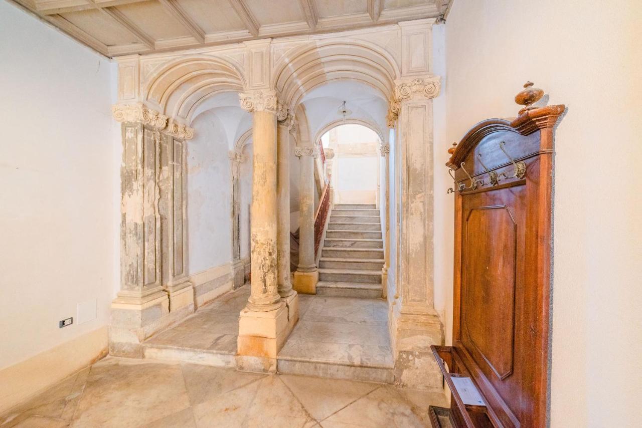 Ortigia And Temple Of Apollo Apartments Syrakus Exterior foto